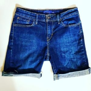 Levis Womens Bermuda Roll Cuffed Bermuda Shorts 6